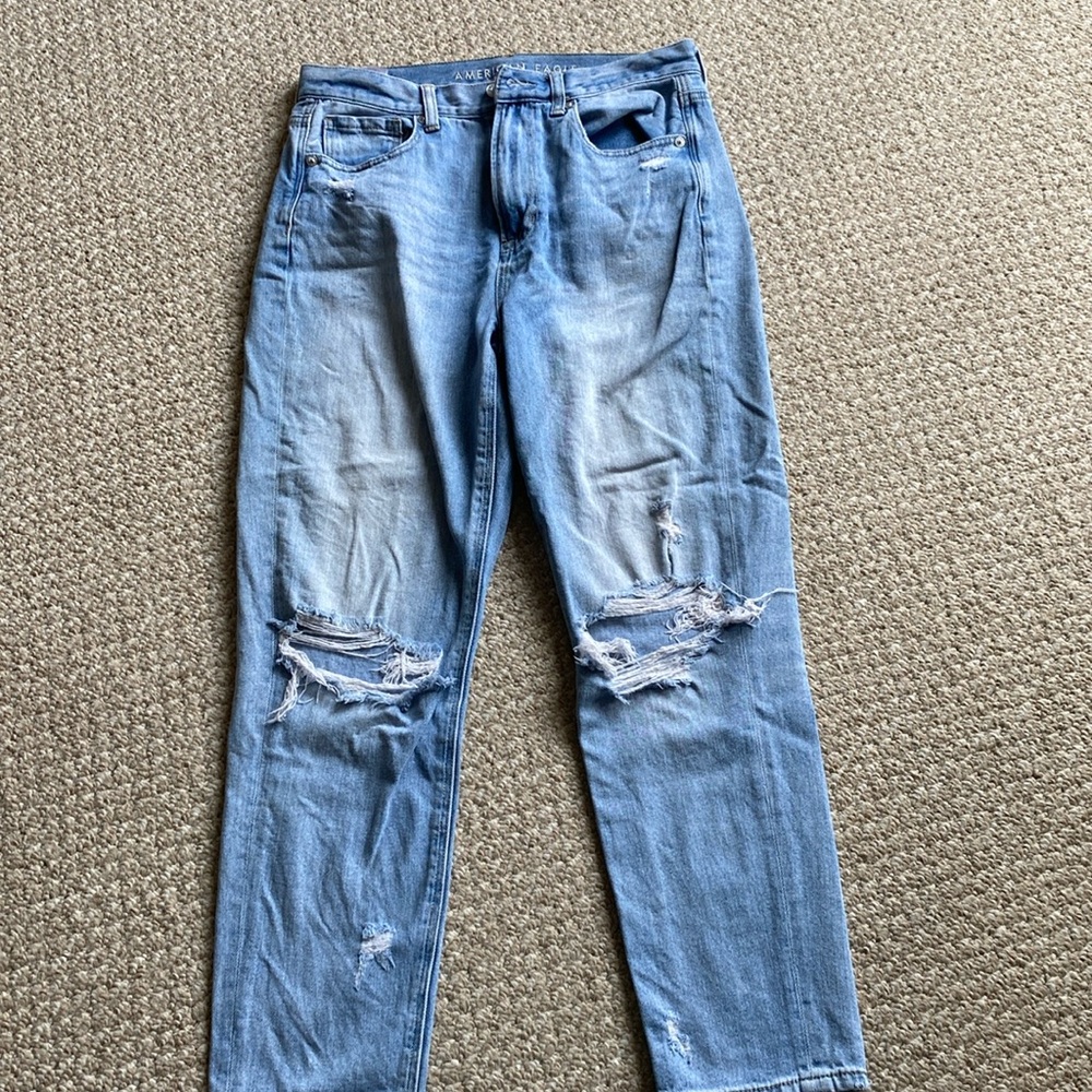 American Eagle Ripped Mom Jeans